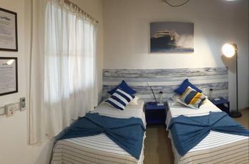Cokes Surf Camp Hotel Thulusdhoo Luaran gambar