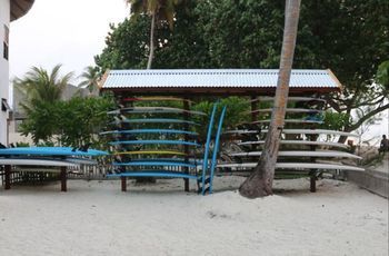 Cokes Surf Camp Hotel Thulusdhoo Luaran gambar
